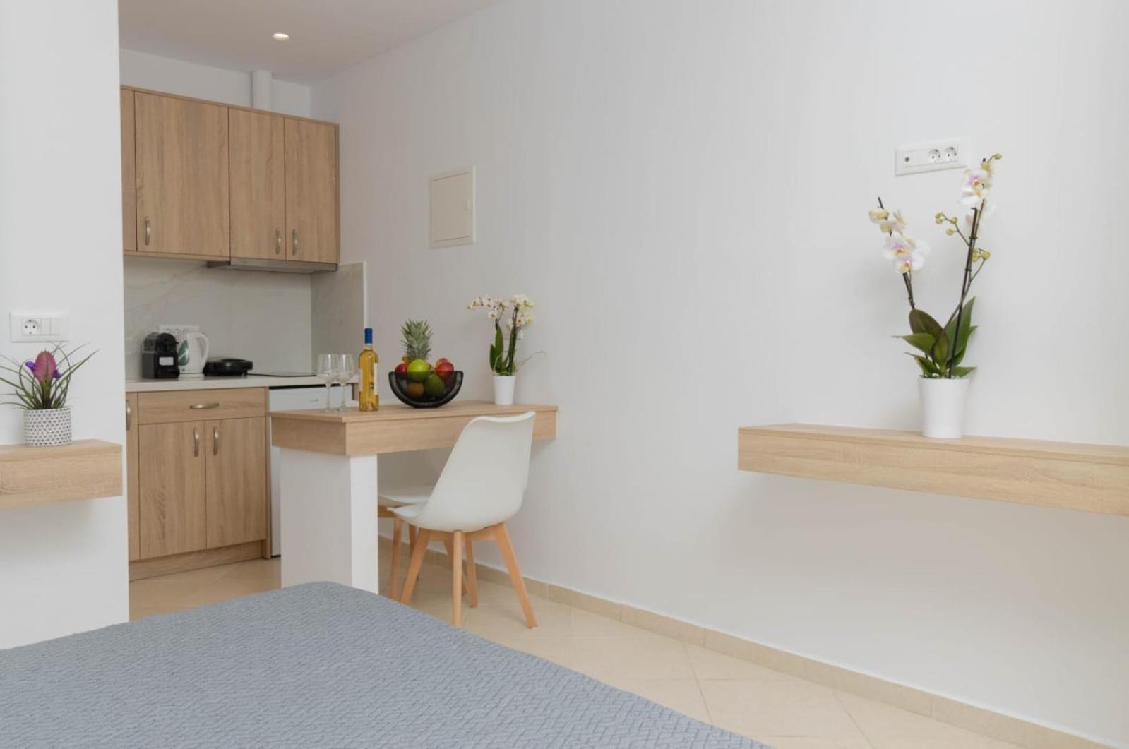 Overview Mykonos Apartments Mykonos Town Екстериор снимка